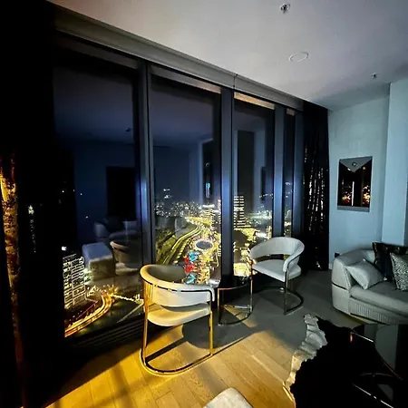 Skyland + 42 Apartment